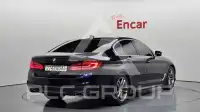2019 BMW 520