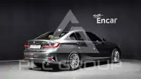 2019 BMW 330