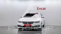 2019 BMW 520