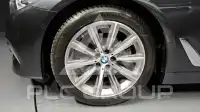 2019 BMW 520