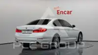 2019 BMW 520