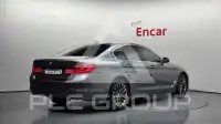 2019 BMW 520