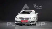 2019 BMW 520