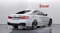 2019 BMW 520