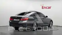 2019 BMW 520