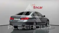2019 BMW 520