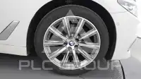 2019 BMW 520