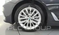 2019 BMW 520