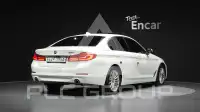 2019 BMW 520