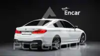 2019 BMW 520