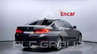 2019 BMW 520