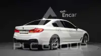 2019 BMW 520