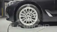 2019 BMW 520