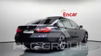 2019 BMW 740M