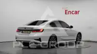 2019 BMW 320