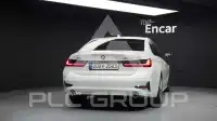 2019 BMW 320