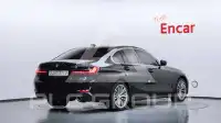 2019 BMW 320