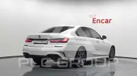 2019 BMW 320M