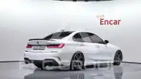 2019 BMW 330
