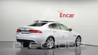 2019 Jaguar XE