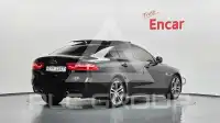 2019 Jaguar XE