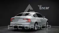 2019 Volvo S90