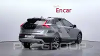 2019 Volvo V40