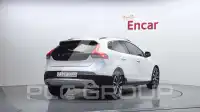 2019 Volvo V40