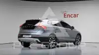 2019 Volvo V40