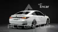 2019 Lexus ES
