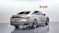 2019 Lexus ES