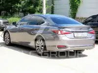 2019 Lexus ES