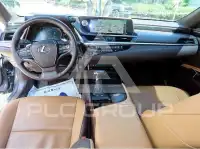 2019 Lexus ES
