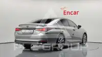 2019 Lexus ES