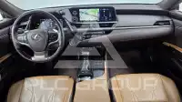 2019 Lexus ES