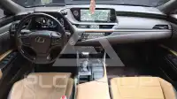 2019 Lexus ES