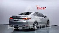 2019 Lexus ES