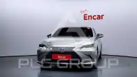 2019 Lexus ES