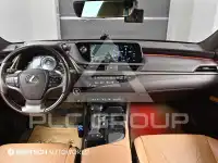 2019 Lexus ES
