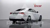 2019 Lexus IS