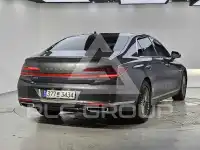 2019 Genesis G90
