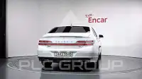 2019 Genesis G90