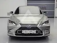 2019 Lexus ES