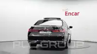 2020 BMW 740