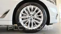 2020 BMW 530