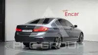 2020 BMW 520