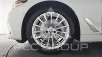 2020 BMW 520