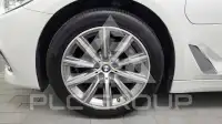2020 BMW 530