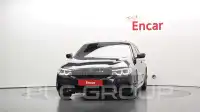 2020 BMW 520M