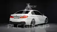 2020 BMW 520M